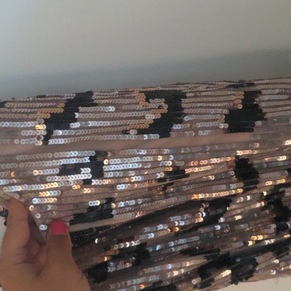 BRAND NEW WITH TAGS Adrianna Papell Beaded Mesh Dress - Picture 11 of 12